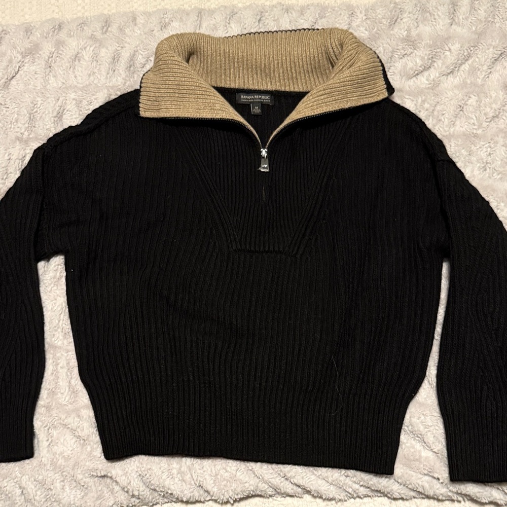 Banana Republic Black and Tan Zip-Up Sweater